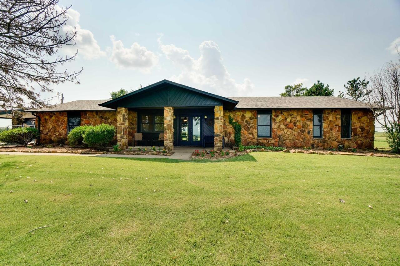 Spacious Country Home Near Ft Sill And Medicine Park 로턴 외부 사진
