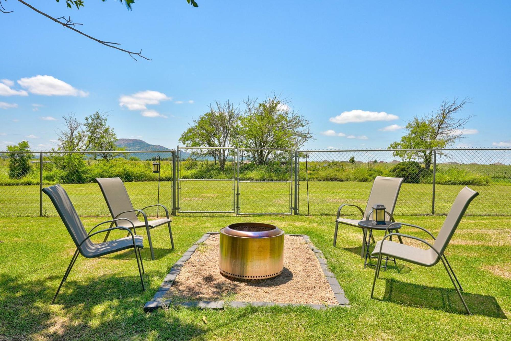 Spacious Country Home Near Ft Sill And Medicine Park 로턴 외부 사진
